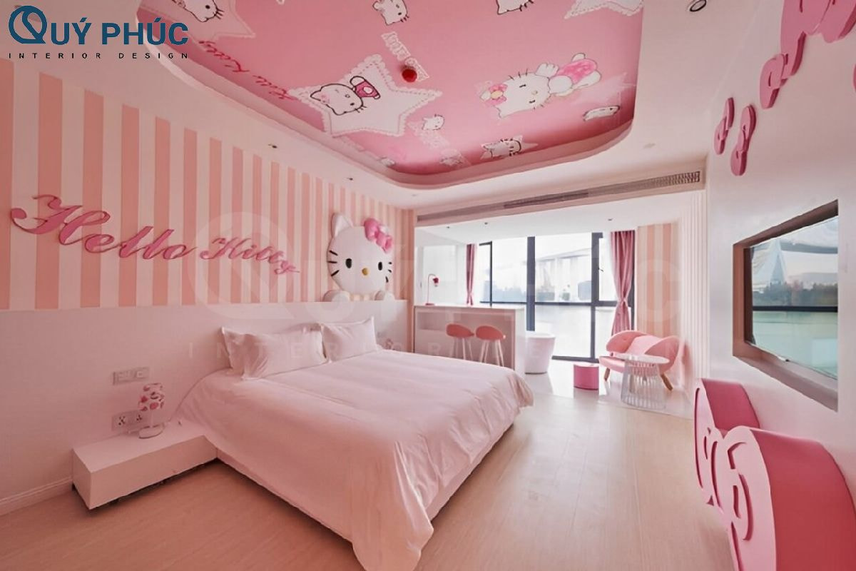 Hoạt tiết Hello Kitty trên nổi bật trên trần thạch cao tạo nên một góc không gian phòng ngủ thật đáng yêu